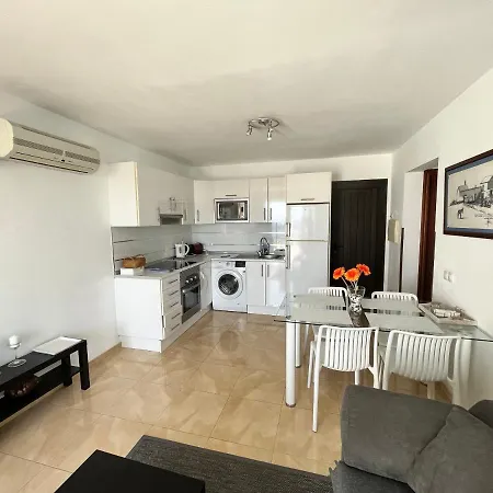 Arcos B2 - 2 Beds - 1 Bath - Views Apartment Puerto del Carmen (Lanzarote)